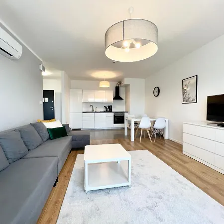 Baltica Towers By Q4apartments Danzica